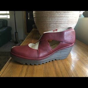 Fly London 'Yogo', 40